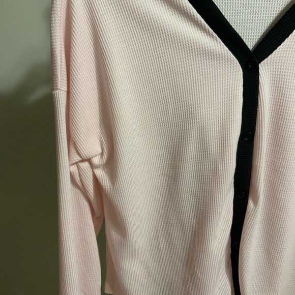 Cardigan - Picture 2 of 4